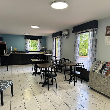 Days Inn By Wyndham Lake City I-10 Екстериор снимка