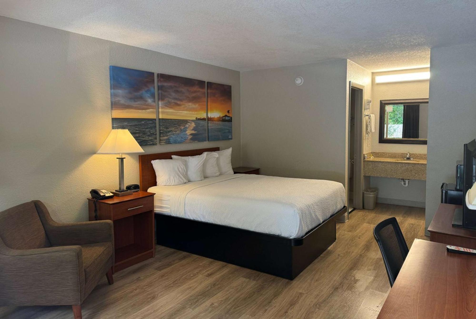 Days Inn By Wyndham Lake City I-10 Екстериор снимка