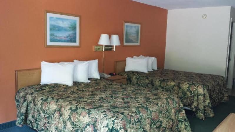 Days Inn By Wyndham Lake City I-10 Екстериор снимка